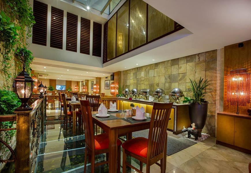 Oriental Suites Hotel