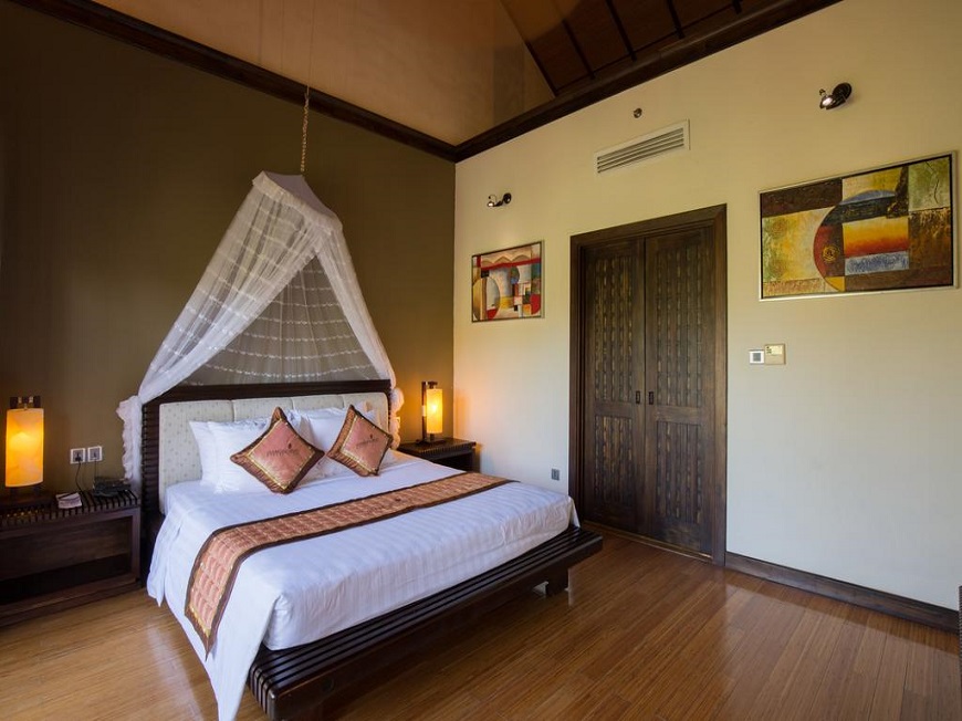 Diamond-Bay-Resort