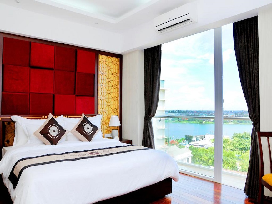 Moonlight-Hotel-Hue