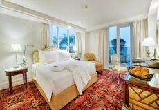Apricot Hotel
