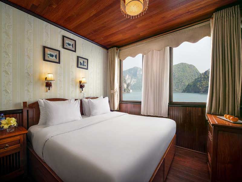 Garden-Bay-Legend-Cruise